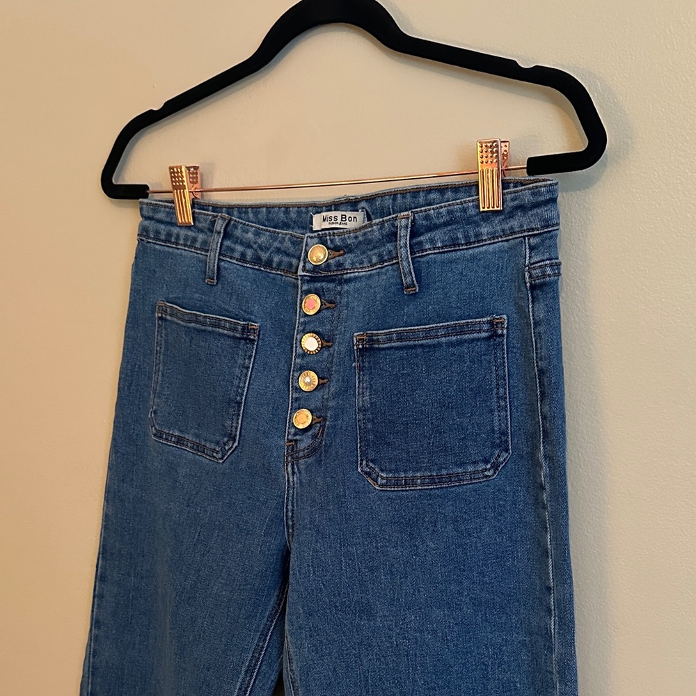 NWOT High Rise Blue Jeans with Gold Buttons